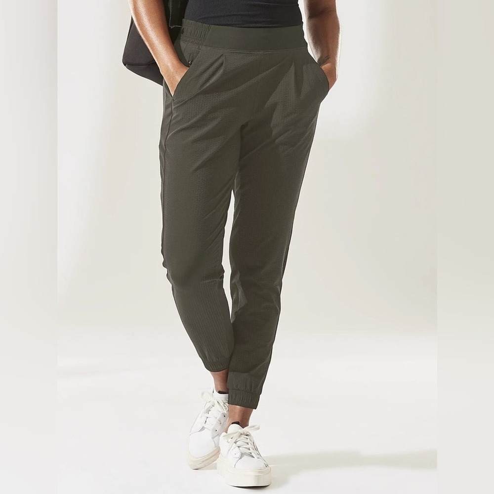 Athleta Textured Brooklyn Jogger Pants in Mountain Olive
